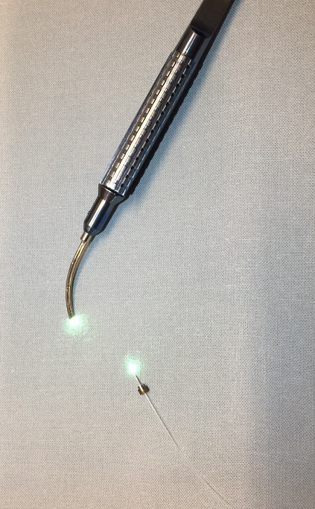 Lichtgesteuerter Sklera- Depressormarker für vitreoretinale Chirurgie